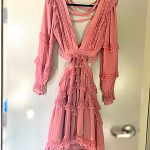 CARTWHEEL LACE TIERED CUTOUT DRESS - DUSTY MAUVE